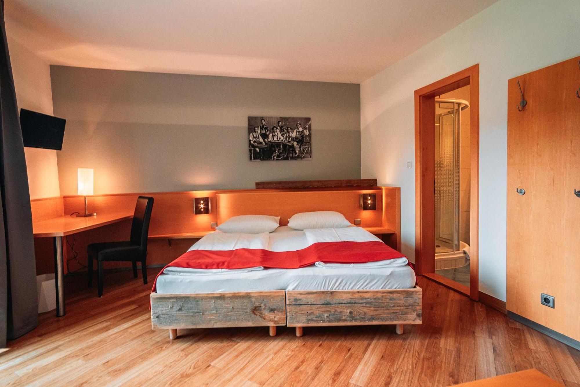 Hahnenkamm Hostel Reutte Zewnętrze zdjęcie