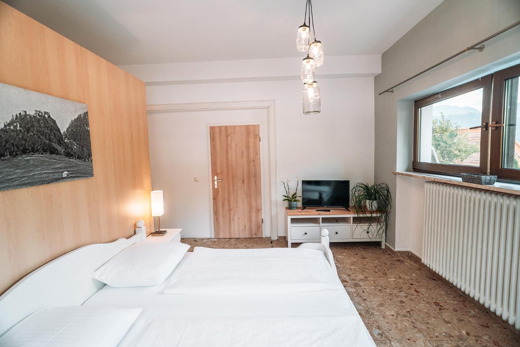 Hahnenkamm Hostel Reutte Zewnętrze zdjęcie